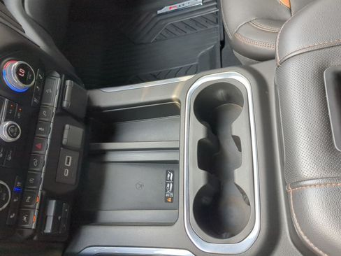 Used 2020 GMC Sierra 1500 AT4 w/ AT4 Premium Package AWD/4WD image 13
