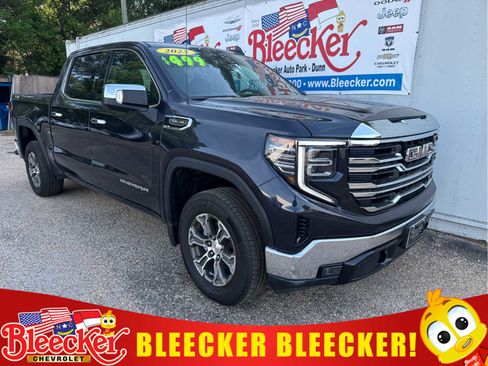 Used 2025 GMC Sierra 1500 SLT AWD/4WD image 1