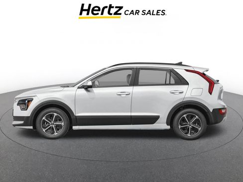 Used 2026 Kia Niro LX FWD image 3