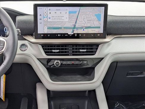 New 2026 Ford Explorer Active w/ Active Comfort Package image 11