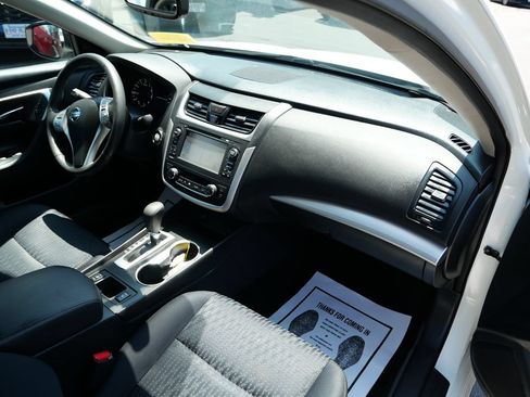 Used 2017 Nissan Altima 2.5 SV w/ Convenience Package FWD image 31