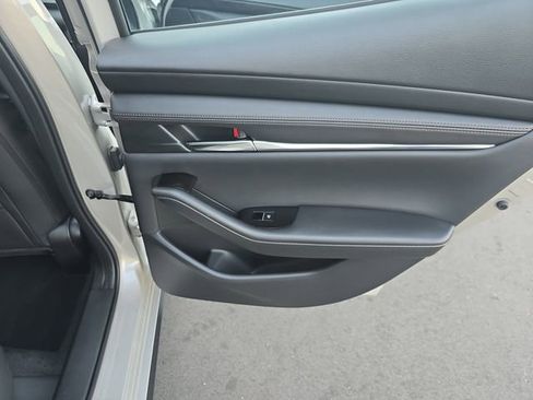 Used 2025 MAZDA MAZDA3 s FWD image 19