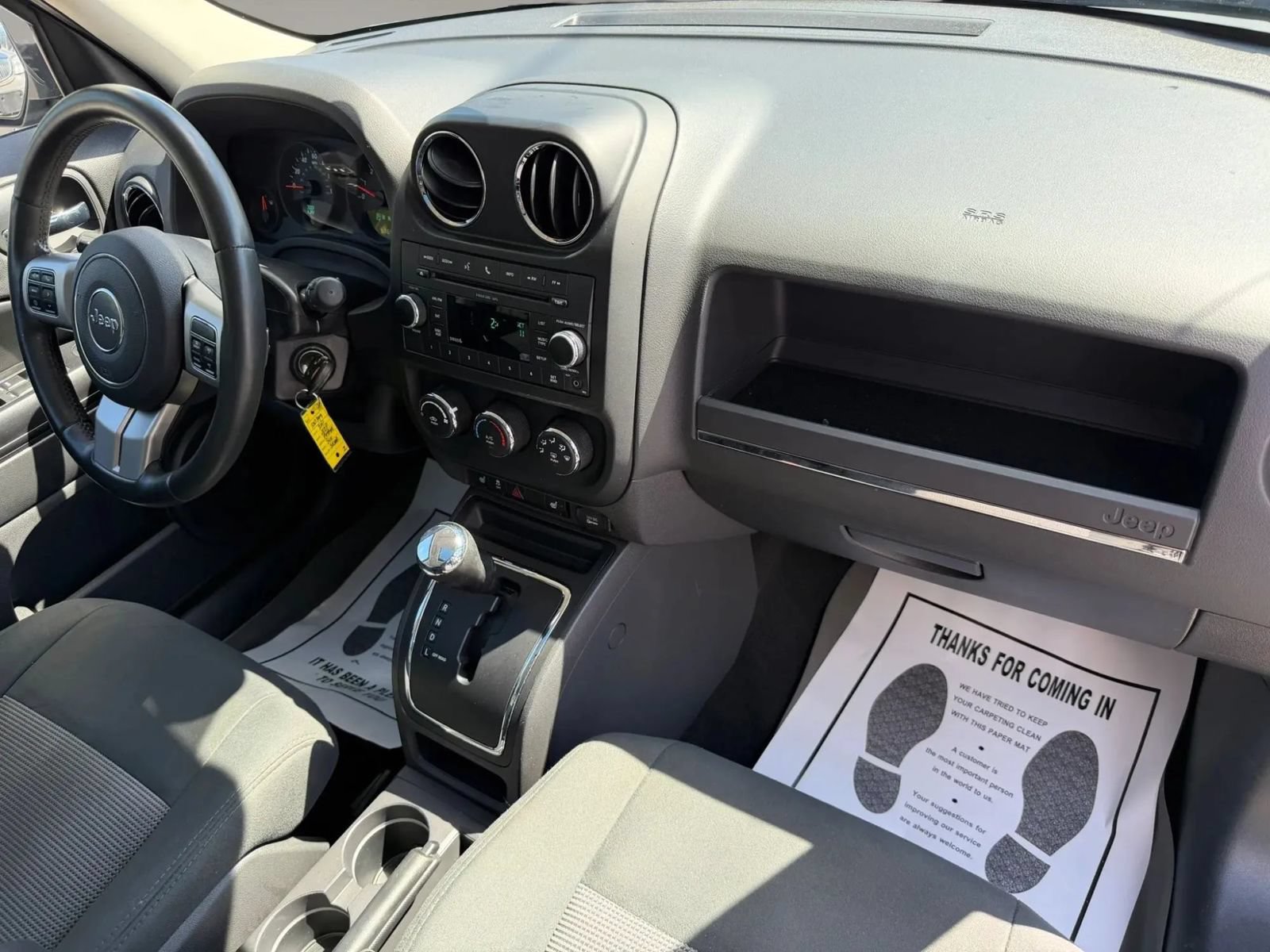 Used 2011 Jeep Patriot Latitude AWD/4WD image 30