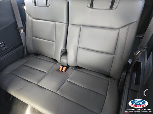 New 2025 Ford Explorer Active w/ Active Comfort Package image 8