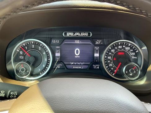 Used 2019 RAM 1500 Laramie image 34