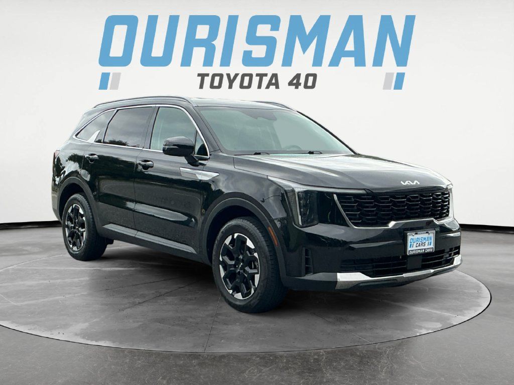 Used 2024 Kia Sorento S AWD/4WD image 1