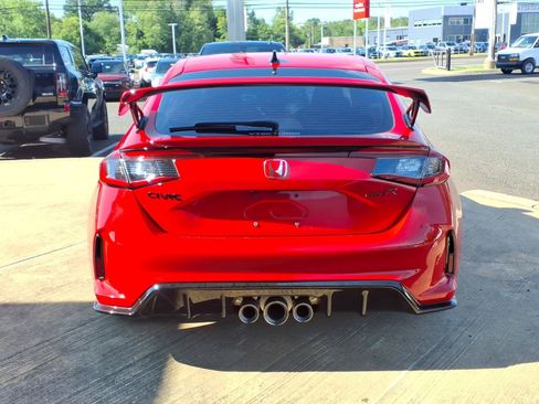 Used 2025 Honda Civic Type R image 4