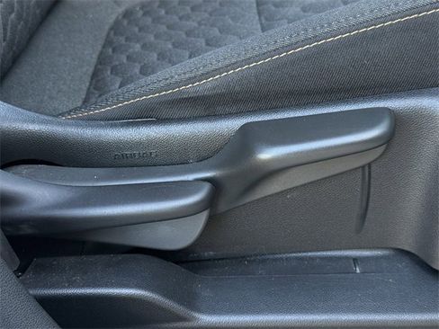 Certified 2021 Chevrolet Equinox LT image 30