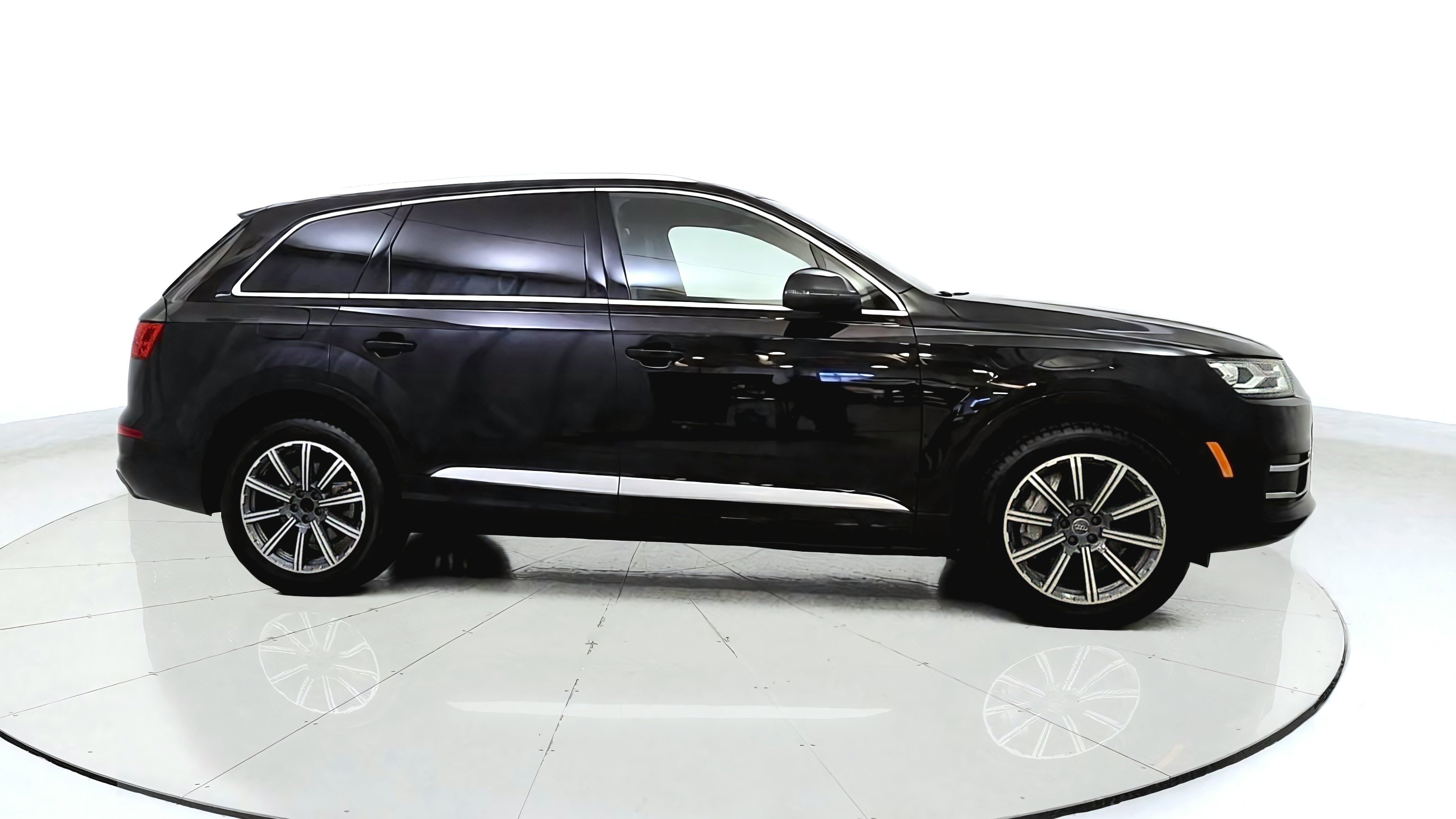 Used 2018 Audi Q7 3.0T Premium Plus AWD/4WD image 8