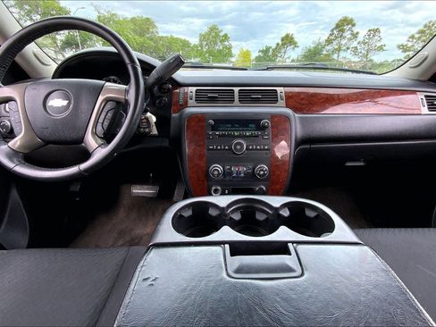 Used 2012 Chevrolet Tahoe LS RWD image 14