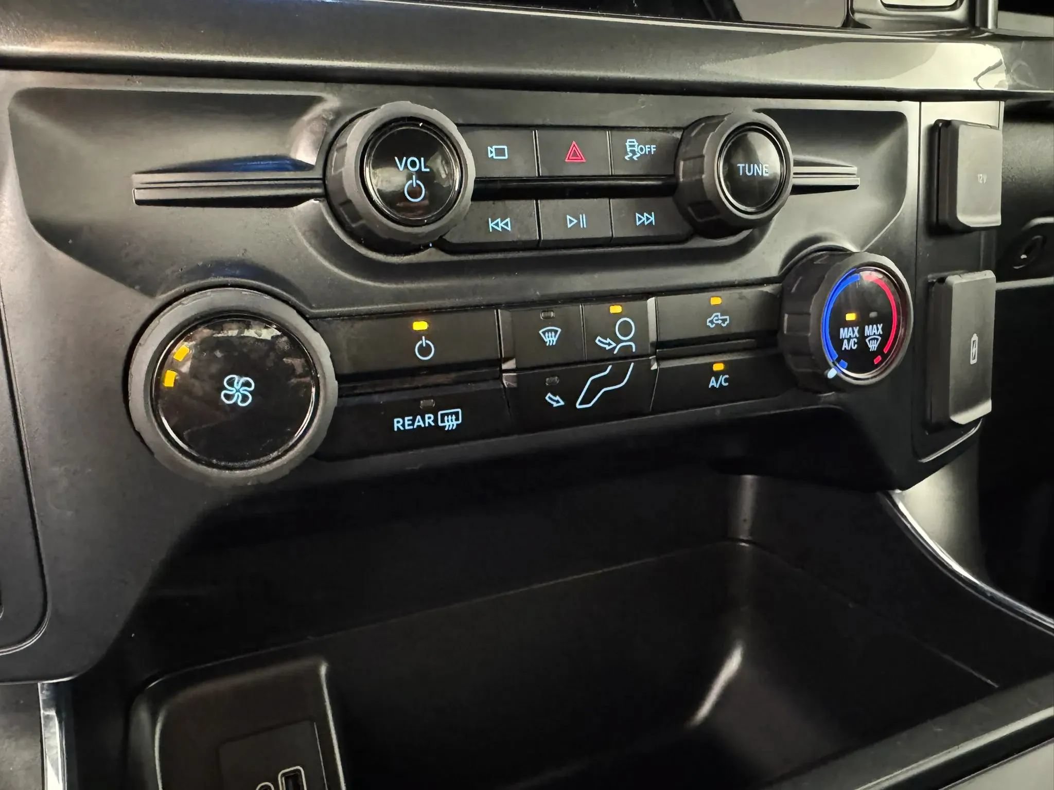 Used 2026 Ford F150 STX w/ Equipment Group 200A AWD/4WD image 19