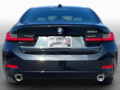 Used 2025 BMW 330i Sedan RWD image 4
