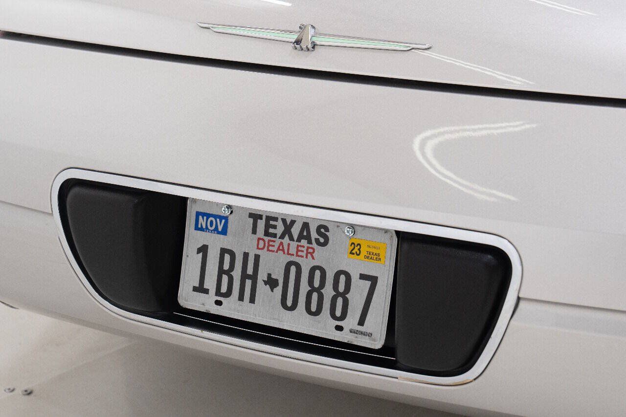 Used 2005 Ford Thunderbird RWD image 39
