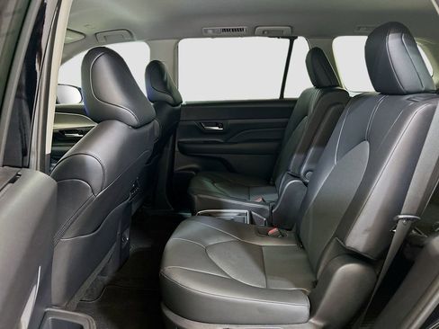 Used 2026 Toyota Grand Highlander AWD image 21