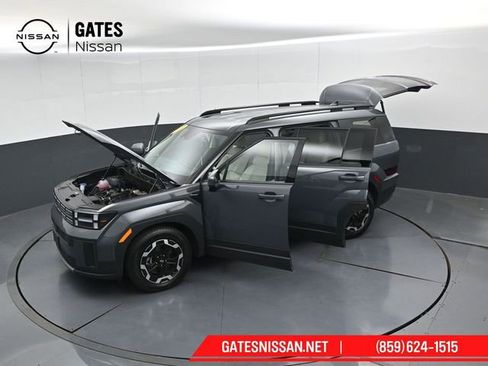 Used 2025 Hyundai Santa Fe SEL AWD/4WD image 56