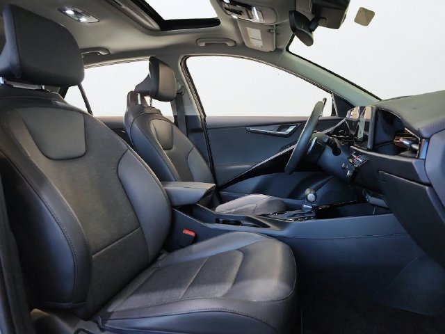 Certified 2023 Kia Niro FWD image 25