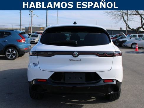 Used 2025 Alfa Romeo Tonale w/ Premium Package image 4