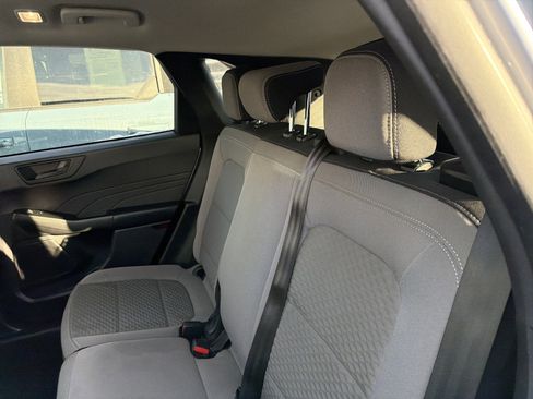 Used 2022 Ford Escape SE image 15