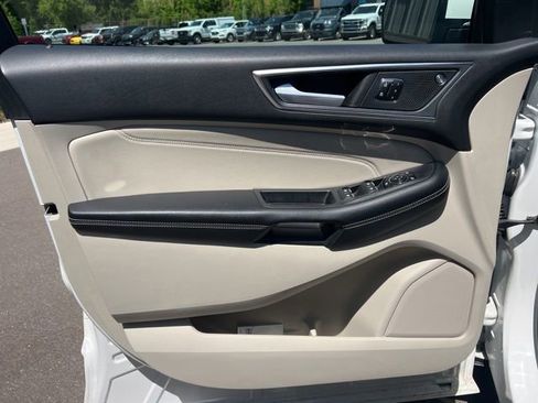 Used 2023 Ford Edge Titanium AWD/4WD image 21