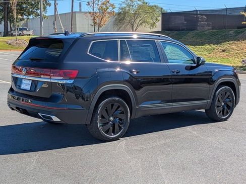New 2026 Volkswagen Atlas SE FWD image 4