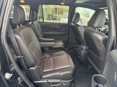 Used 2022 Honda Pilot Black Edition image 24