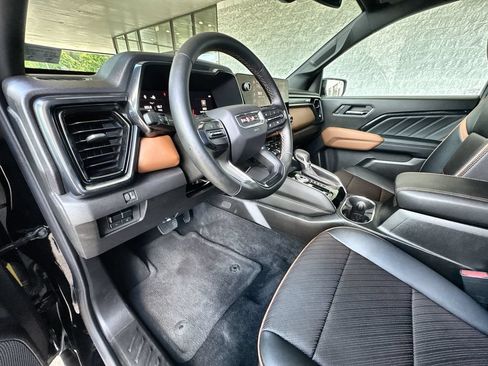 Certified 2026 GMC Canyon AT4 w/ Technology Plus Package AWD/4WD image 10