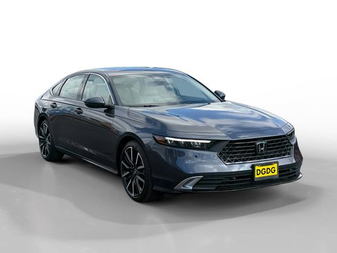 New 2025 Honda Accord Touring image 7