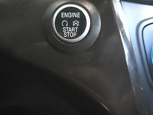 Used 2019 Ford Escape Titanium FWD image 17