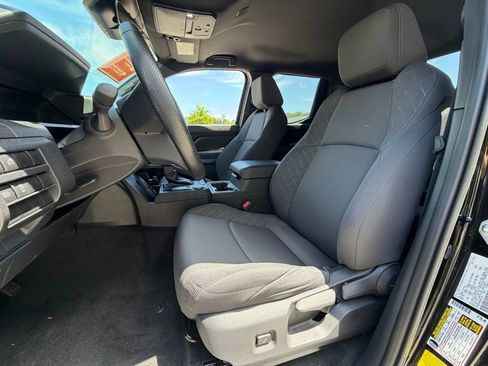 Used 2025 Toyota Tacoma SR5 RWD image 5