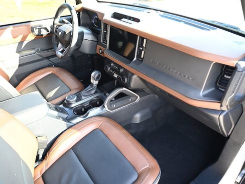 Used 2024 Ford Bronco Outer Banks image 46