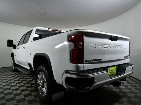 Used 2022 Chevrolet Silverado 3500 High Country w/ Z71 Off-Road Package AWD/4WD image 13