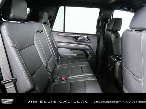 Used 2025 Chevrolet Tahoe LT RWD image 21