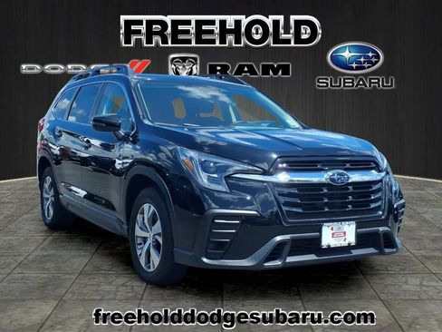 Certified 2023 Subaru Ascent Premium w/ Convenience Package AWD/4WD image 1