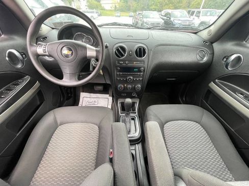 Used 2011 Chevrolet HHR LT image 13