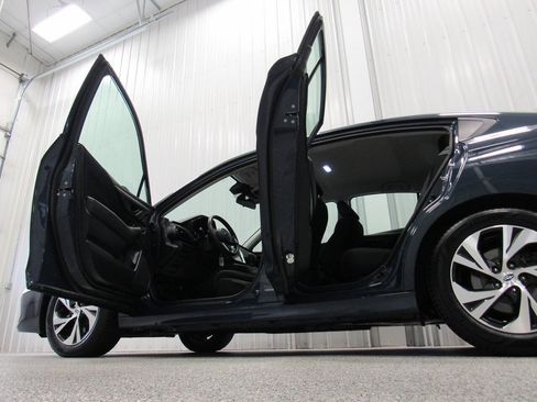 Used 2025 Subaru Legacy AWD/4WD image 15