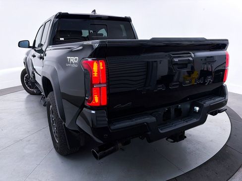 Used 2024 Toyota Tacoma TRD Off-Road w/ TRD Off Road Upgrade Package image 4