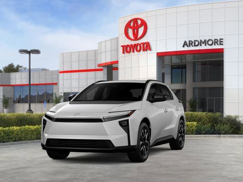 New 2026 Toyota bZ FWD image 18