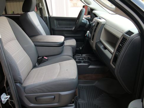 Used 2012 RAM 3500 ST w/ Chrome Appearance Group AWD/4WD image 33