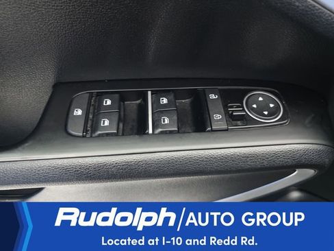 Used 2025 Kia Soul LX w/ LX Technology Package image 11