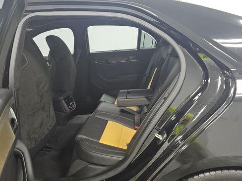 Used 2018 Cadillac CTS V w/ Carbon Fiber Package RWD image 11