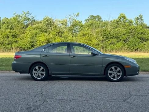 Used 2005 Lexus ES 330 w/ Preferred Accessory Pkg FWD image 37