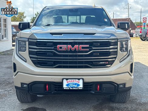 Used 2022 GMC Sierra 1500 AT4 w/ AT4 Preferred Package AWD/4WD image 9