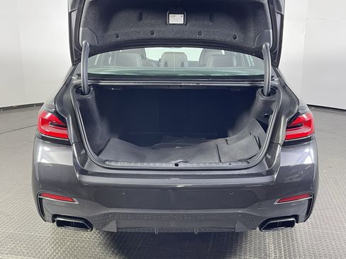 Certified 2022 BMW M550i xDrive w/ Dynamic Handling Package image 8