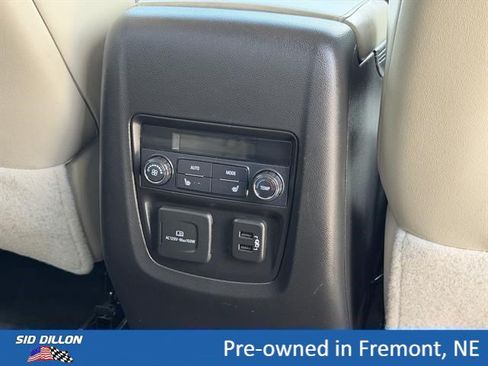 Certified 2021 Buick Enclave Premium w/ Sun and Sites Package AWD/4WD image 19