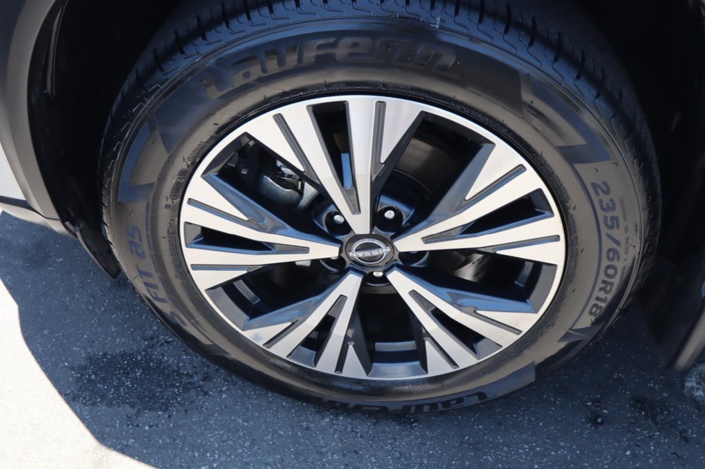 Used 2022 Nissan Rogue SV AWD/4WD image 14