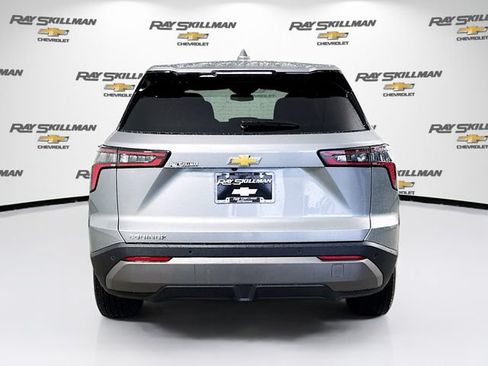 Used 2025 Chevrolet Equinox LT FWD image 6