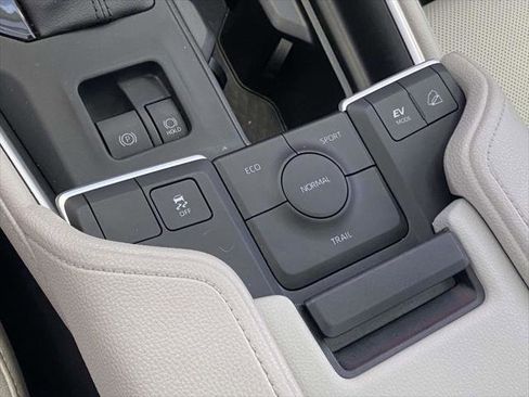 Certified 2026 Toyota Grand Highlander Limited image 24