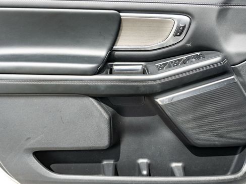 Used 2025 Ford Expedition Max Platinum AWD/4WD image 10