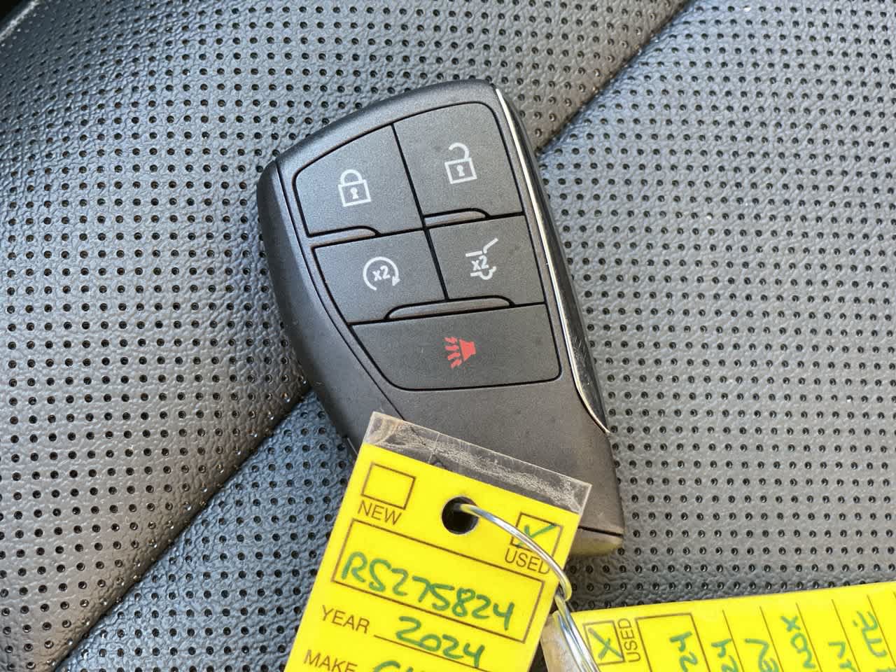 Used 2024 Chevrolet Equinox EV LT FWD image 25