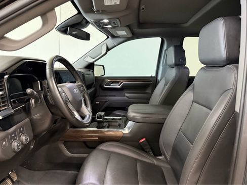 Used 2023 Chevrolet Silverado 1500 RST w/ Convenience Package II AWD/4WD image 13